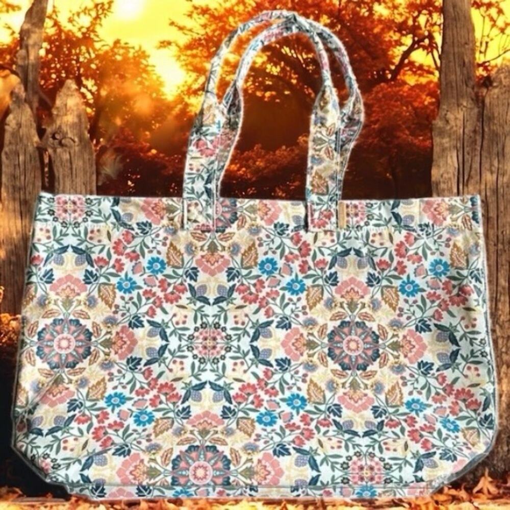 Vera Bradley NWT Women's City Shopper Tote in Enchanted Mandala floral